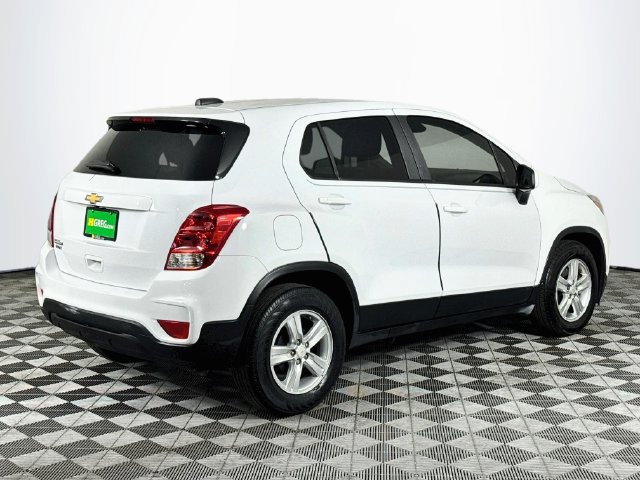 Used 2021 Chevrolet Trax LS w/ Tint and Cruise Package FWD image 8