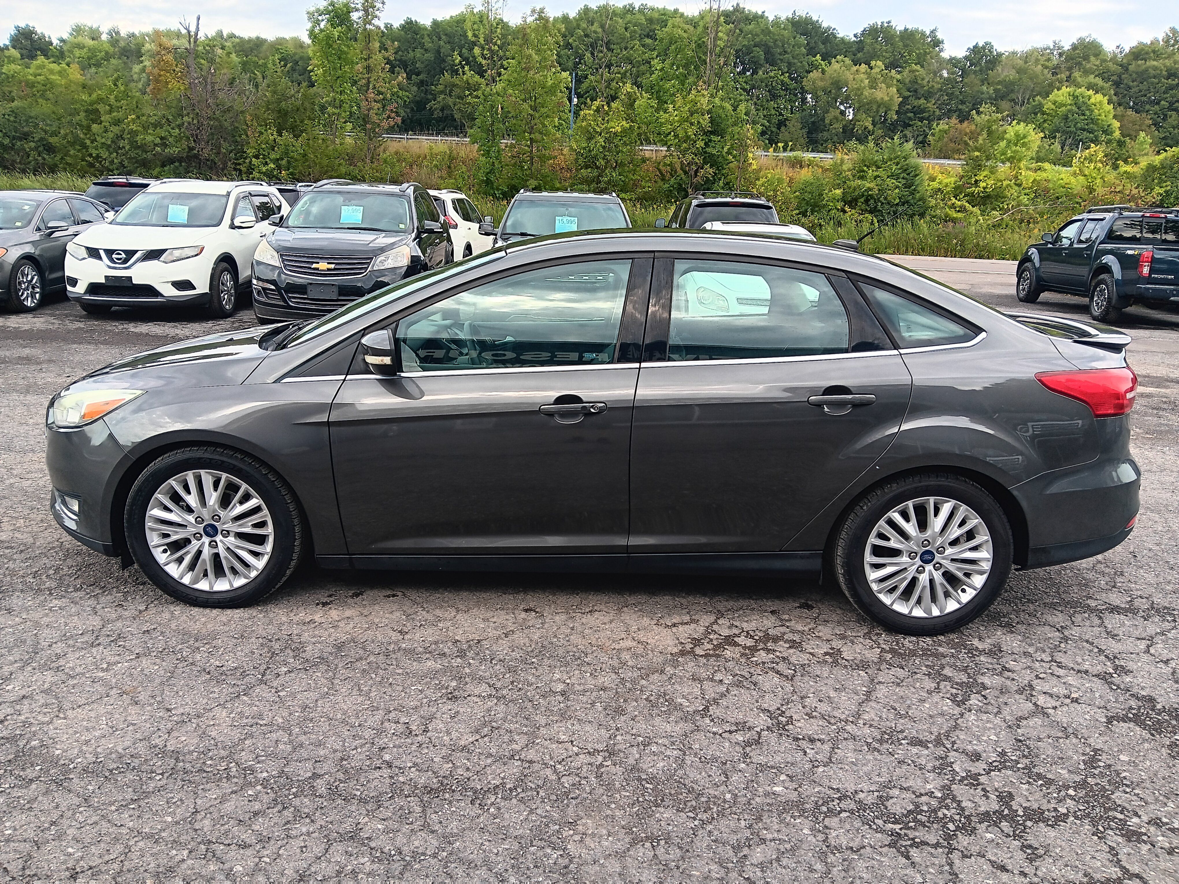 Used 2015 Ford Focus Titanium w/ Titanium Cold Weather Package FWD image 2