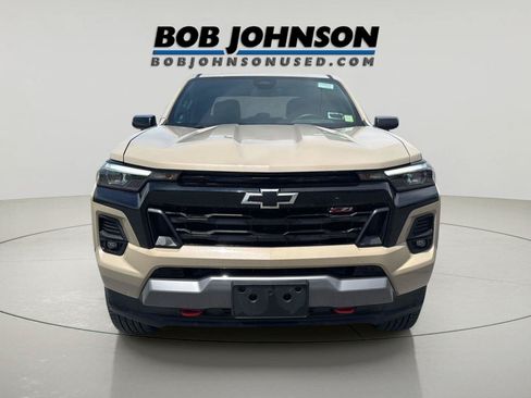 Used 2023 Chevrolet Colorado Z71 w/ Z71 Convenience Package 2 AWD/4WD image 16