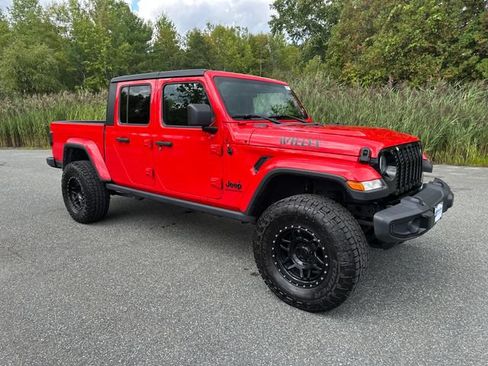 Used 2022 Jeep Gladiator Sport AWD/4WD image 7