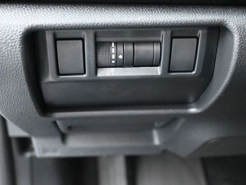 Used 2024 Subaru Crosstrek 2.0i Premium image 10