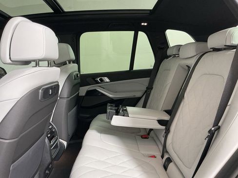 New 2026 BMW X5 xDrive40i w/ M Sport Package image 27