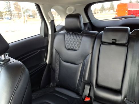 Used 2024 Ford Edge Titanium image 13