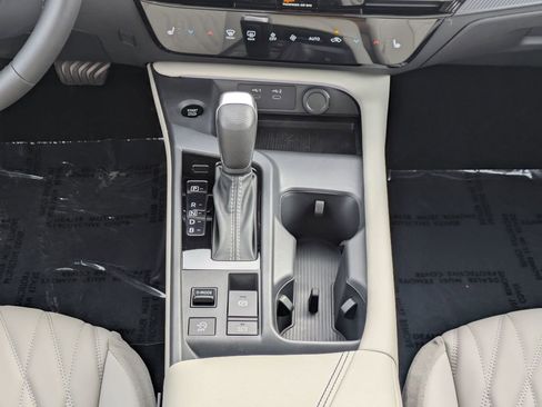 New 2026 Nissan Sentra SL w/ Floor Mat Package FWD image 19