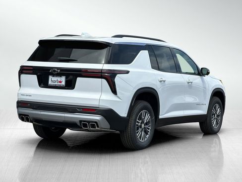 New 2025 Chevrolet Traverse LT w/ Enhanced Driving Package image 4