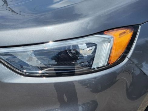 Used 2024 Ford Edge SEL AWD/4WD image 9