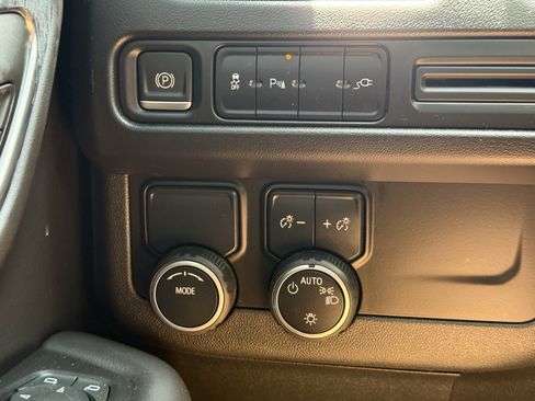 Used 2021 Chevrolet Tahoe 2WD w/ Remote Keyless Entry Package image 25