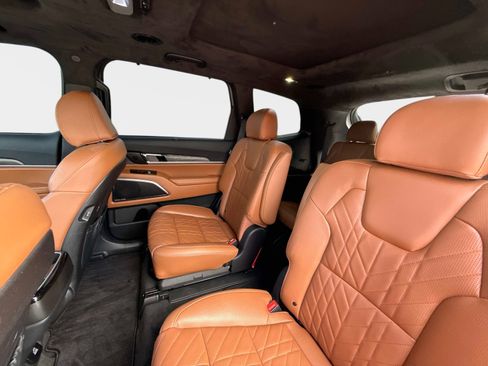 Used 2024 Kia Telluride SX Prestige X-Pro AWD/4WD image 16