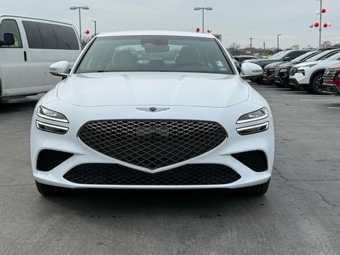 Used 2025 Genesis G70 2.5T image 9