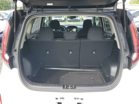 Used 2024 Kia Soul S FWD image 24