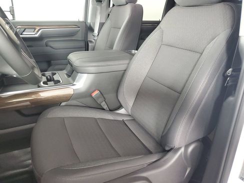 New 2026 Chevrolet Silverado 3500 LT image 14