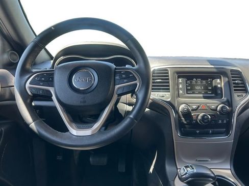 Used 2015 Jeep Grand Cherokee Laredo AWD/4WD image 12