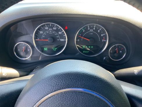 Used 2017 Jeep Wrangler Unlimited Rubicon AWD/4WD image 21