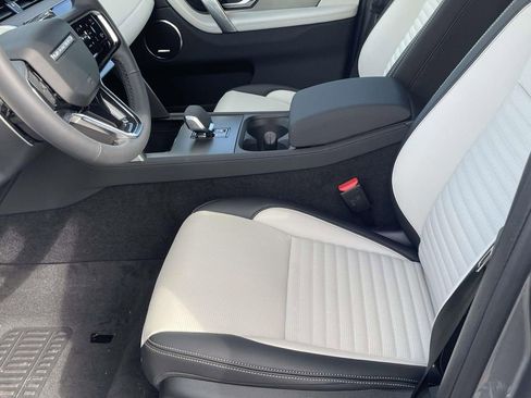 New 2026 Land Rover Discovery Sport Landmark AWD/4WD image 11
