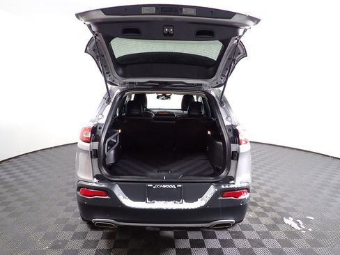 Used 2016 Jeep Cherokee Limited w/ Technology Group image 16