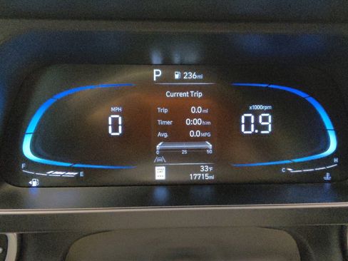 Used 2025 Hyundai Elantra Sport image 23