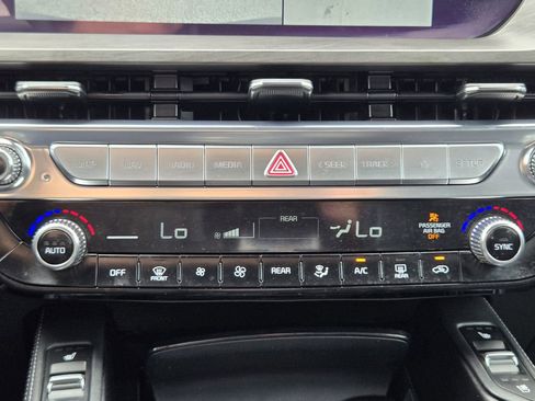 Certified 2024 Kia Telluride SX Prestige X-Line image 16