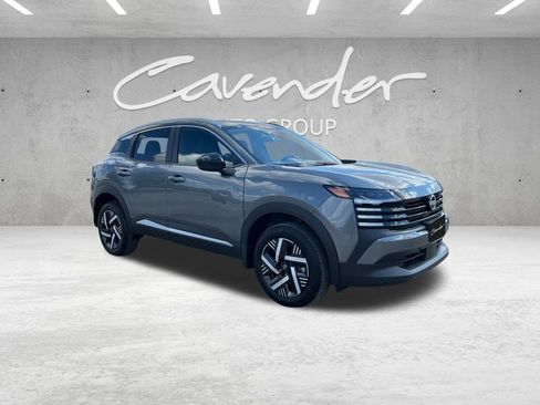 New 2026 Nissan Kicks SV image 2