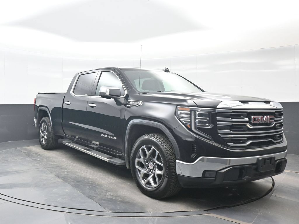 Used 2022 GMC Sierra 1500 SLT w/ SLT Convenience Package AWD/4WD image 9