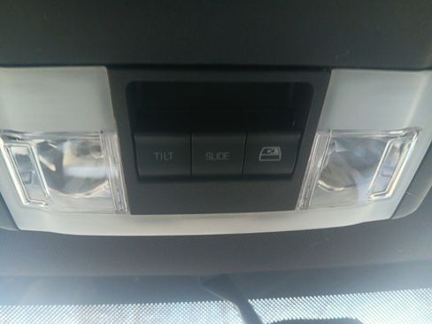 Used 2012 Ford F150 Platinum image 44