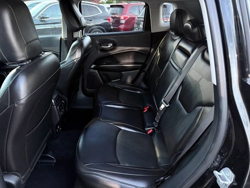 Used 2019 Jeep Compass Limited AWD/4WD image 15