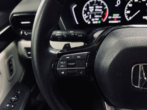 Used 2024 Honda Pilot Touring image 30