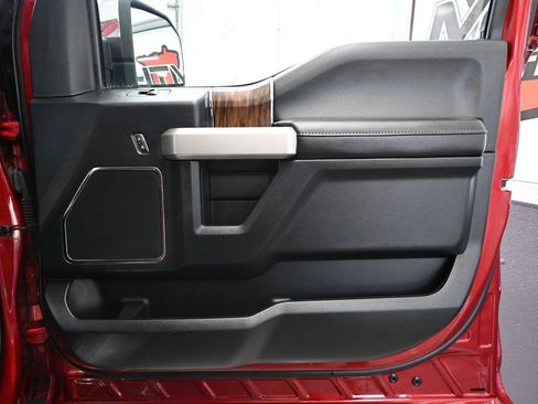 Used 2019 Ford F150 Lariat w/ Equipment Group 502A Luxury AWD/4WD image 47