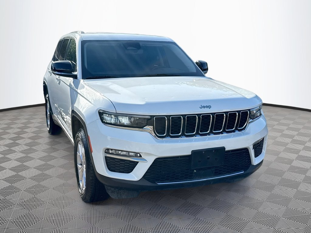 Used 2022 Jeep Grand Cherokee Limited RWD image 2