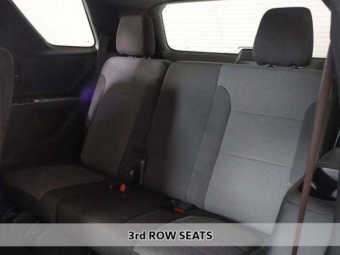 Used 2023 Chevrolet Traverse LT w/ LPO, Floor Liner Package AWD/4WD image 7