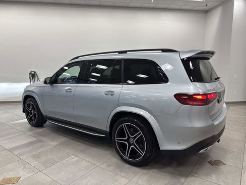 Certified 2025 Mercedes-Benz GLS 450 4MATIC image 7
