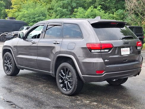 Used 2021 Jeep Grand Cherokee Laredo X AWD/4WD image 5