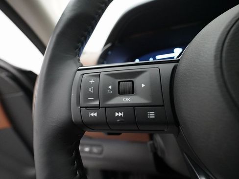 Certified 2024 Nissan Pathfinder Platinum w/ Cargo Package image 18