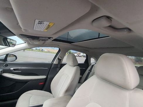 Used 2024 Hyundai Sonata SEL w/ Convenience Package FWD image 10