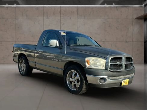 Used 2007 Dodge Ram 1500 Truck ST w/ SXT Group image 2