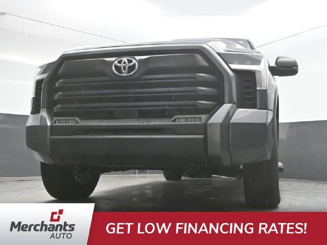 Used 2022 Toyota Tundra SR5 AWD/4WD image 35