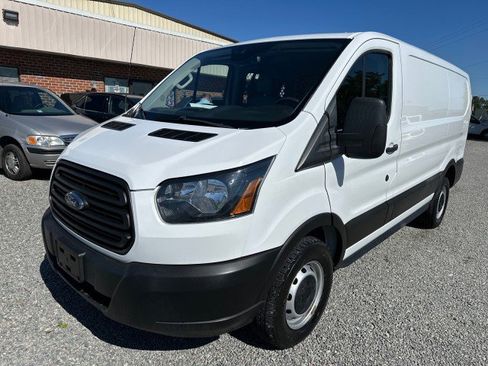 Used 2019 Ford Transit 250 130 Low Roof RWD image 2