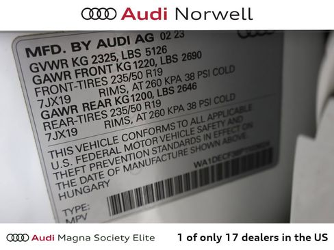 Used 2023 Audi Q3 2.0T Premium w/ Convenience Package AWD/4WD image 3