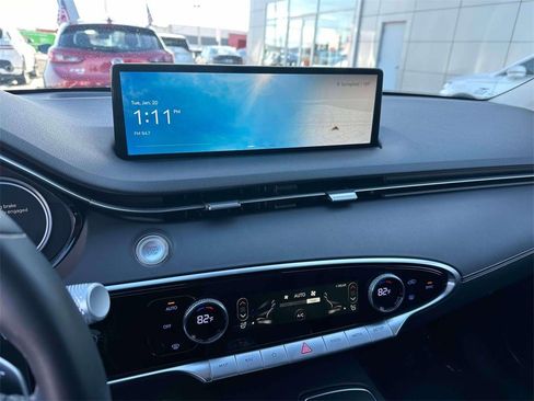 Used 2025 Genesis GV70 2.5T image 27