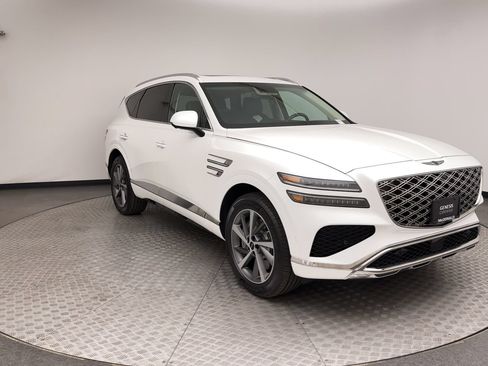 Certified 2026 Genesis GV80 3.5T Advanced AWD/4WD image 8