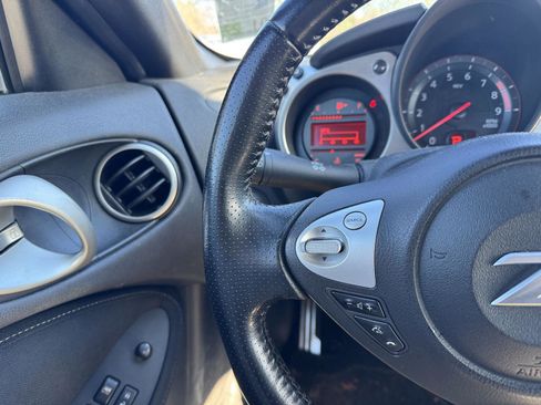 Used 2016 Nissan 370Z Base image 10