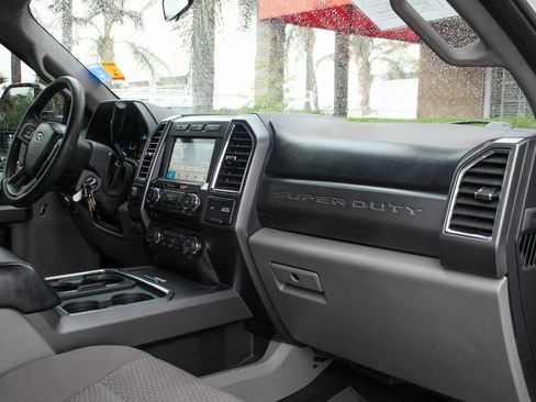 Used 2018 Ford F250 XLT w/ XLT Premium Package image 38