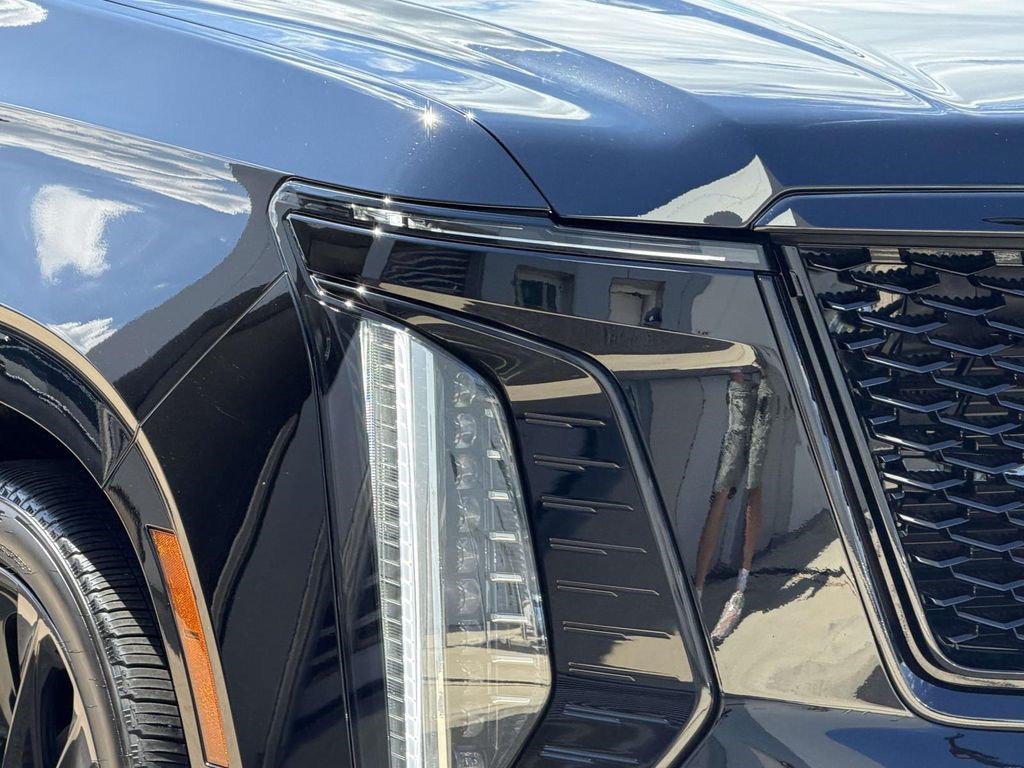 Certified 2026 Cadillac Escalade Platinum Sport w/ LPO, ONYX Package AWD/4WD image 11