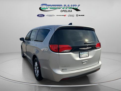 New 2026 Chrysler Voyager LX FWD image 5