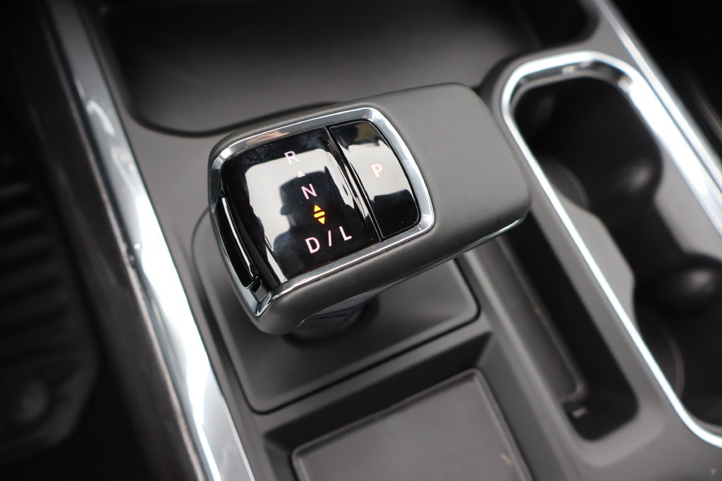 New 2026 Chevrolet Silverado 1500 LTZ w/ LTZ Premium Package AWD/4WD image 9