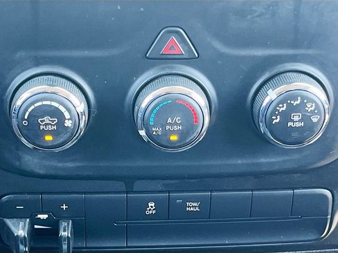 Used 2019 RAM 1500 Tradesman image 15