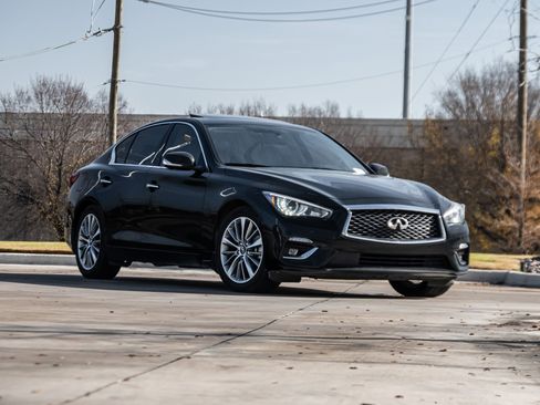 Used 2022 INFINITI Q50 Luxe w/ Cargo Package image 2