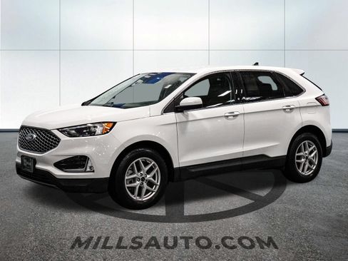 Certified 2024 Ford Edge SEL w/ Convenience Package AWD/4WD image 2