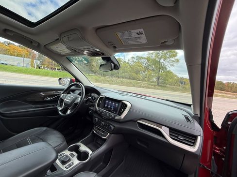 Certified 2022 GMC Terrain Denali w/ Denali Premium Package image 29