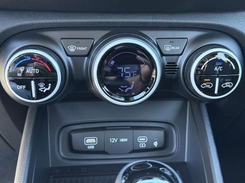 New 2026 Hyundai Venue SEL image 7