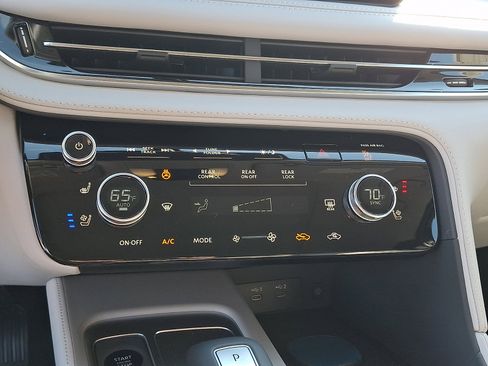 New 2027 INFINITI QX60 Luxe AWD/4WD image 13